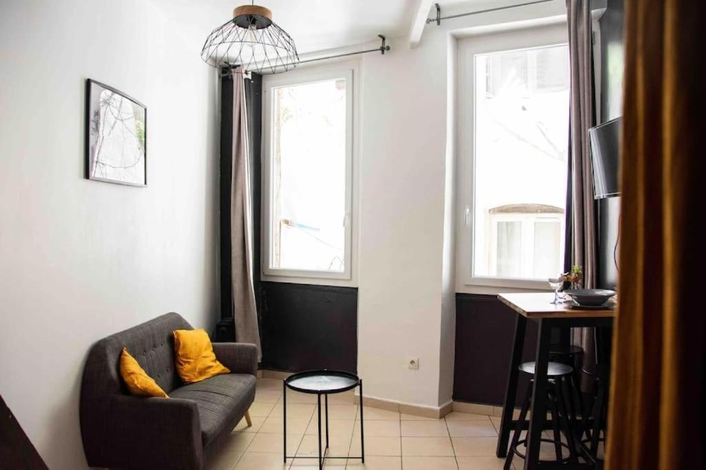 Appartement Tout Equipe Au Coeur Du Vieux Port Marsilya Dış mekan fotoğraf